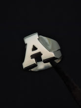 Cargar imagen en el visor de la galería, Custom Initial Signet Ring