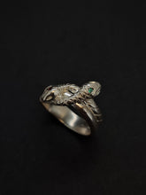 Cargar imagen en el visor de la galería, Treason — Anillo