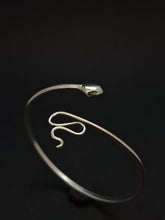 Cargar imagen en el visor de la galería, Velvet Snake - Pulsera