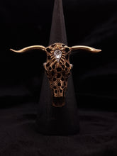 Cargar imagen en el visor de la galería, BUFFALO SKULL · Anillo bronce