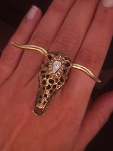 Cargar imagen en el visor de la galería, BUFFALO SKULL · Anillo bronce