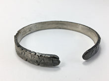 Cargar imagen en el visor de la galería, Kelut Pulsera