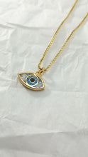 Cargar imagen en el visor de la galería, Eye colgante