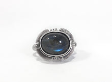 Cargar imagen en el visor de la galería, Oneida Anillo Labradorita