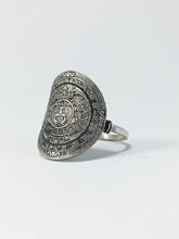 Cargar imagen en el visor de la galería, Azteka Anillo
