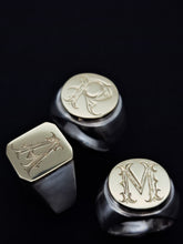 Cargar imagen en el visor de la galería, Custom SignedRing
