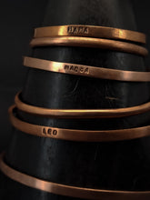 Cargar imagen en el visor de la galería, Traveller Pulsera
