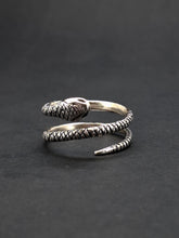 Cargar imagen en el visor de la galería, Roll Snake — Anillo
