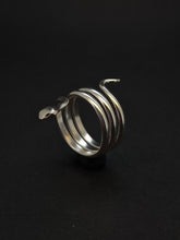 Cargar imagen en el visor de la galería, Velvet Snake - Anillo

