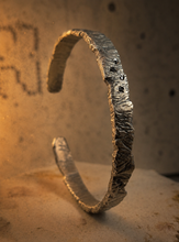 Cargar imagen en el visor de la galería, Asama Pulsera
