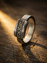 Cargar imagen en el visor de la galería, Kilavea Anillo
